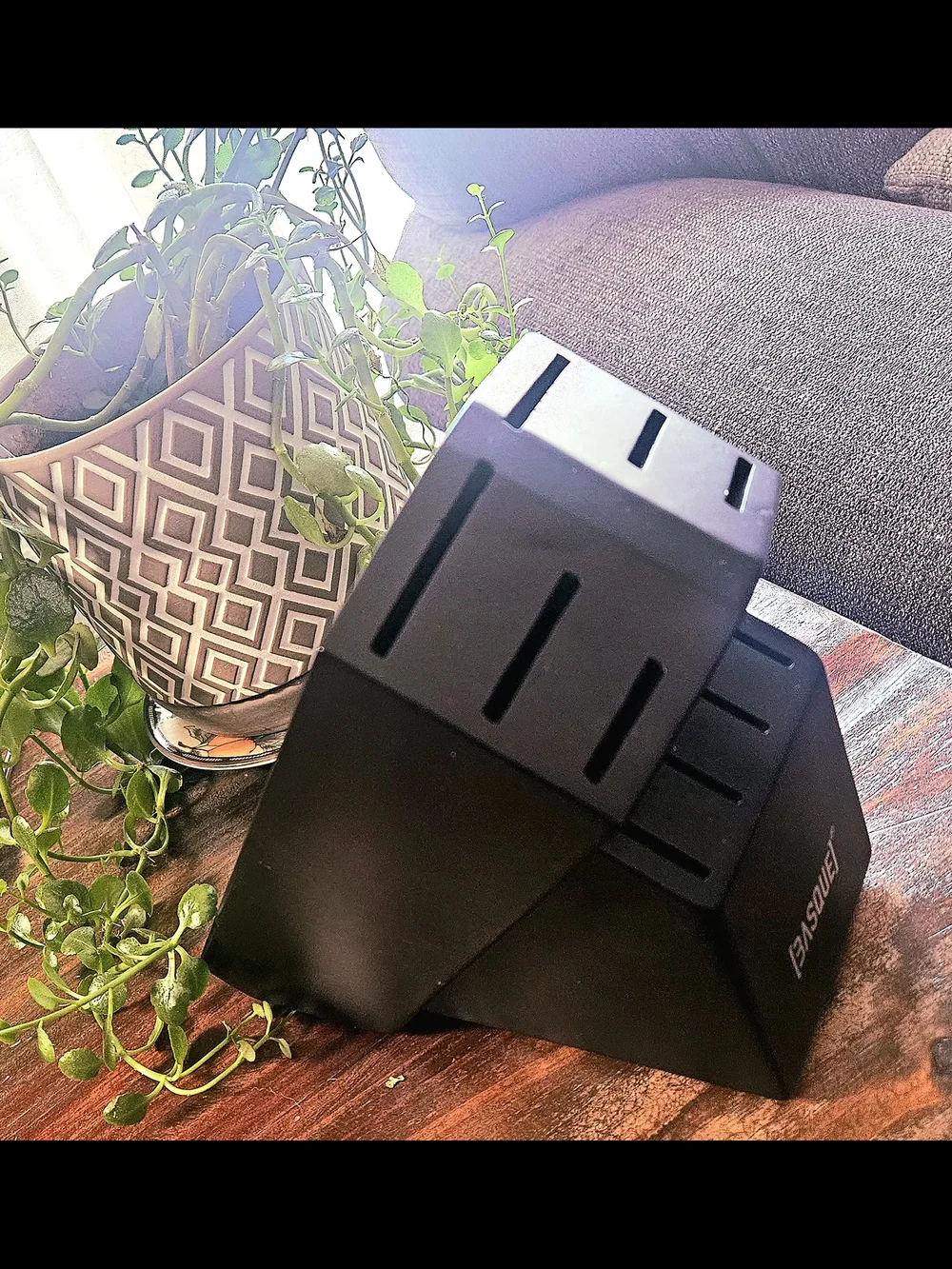 BASQUE MATTE BLACK SERIES •10 SLOT KNIFE BLOCK•